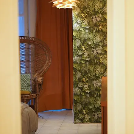 Renovated Appt In 20min From Bruges شقة *